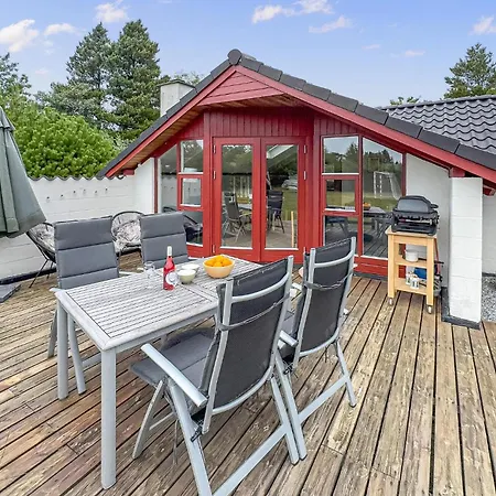 Semesterbostad Fantastiskt Hem Med 3 Sovrum I *